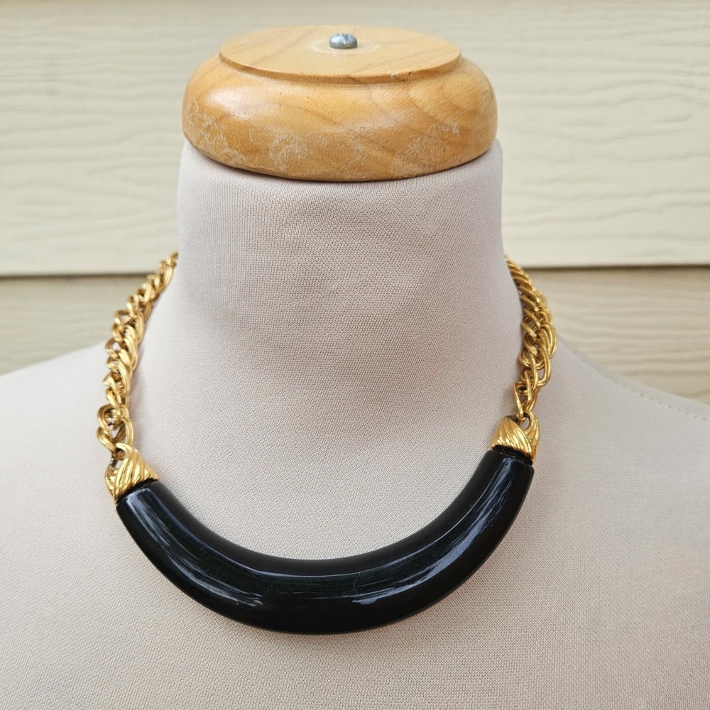 Monet Vintage Black Resin Gold Tone Collar Necklace Signed MCM Statement - Picture 2 of 7